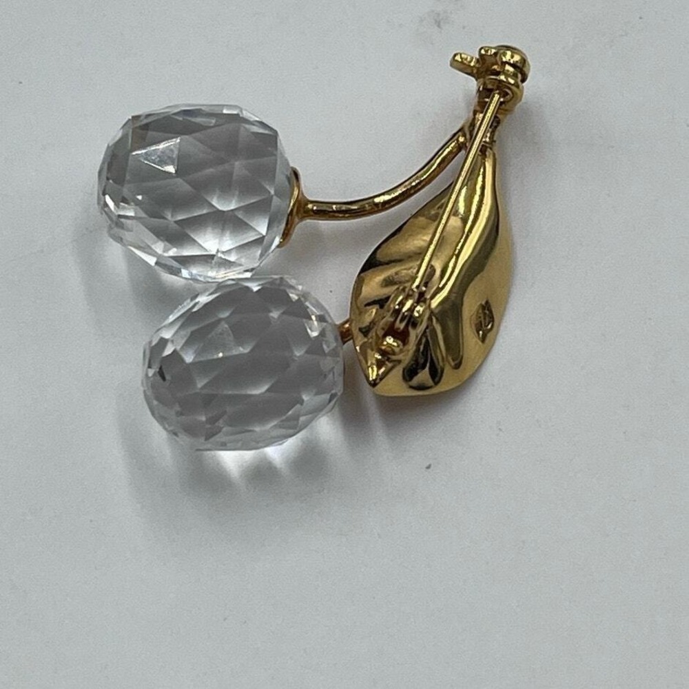Swarovski Swan Signed Sparkling Crystal Cherry Gold‎ Plated Dangle Pin Brooch - Picture 9 of 13